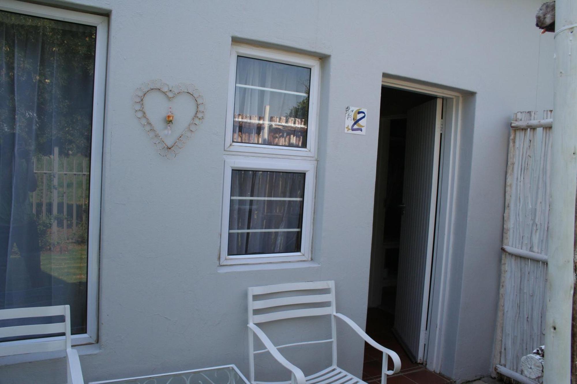 Indigo Moon Guesthouse Lichtenburg Zimmer foto