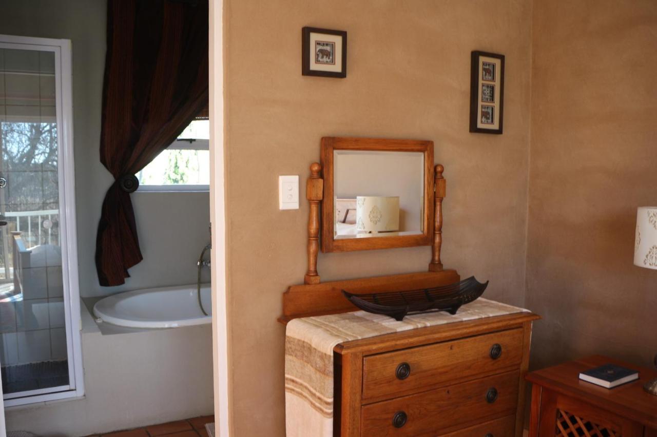 Indigo Moon Guesthouse Lichtenburg Exterior foto