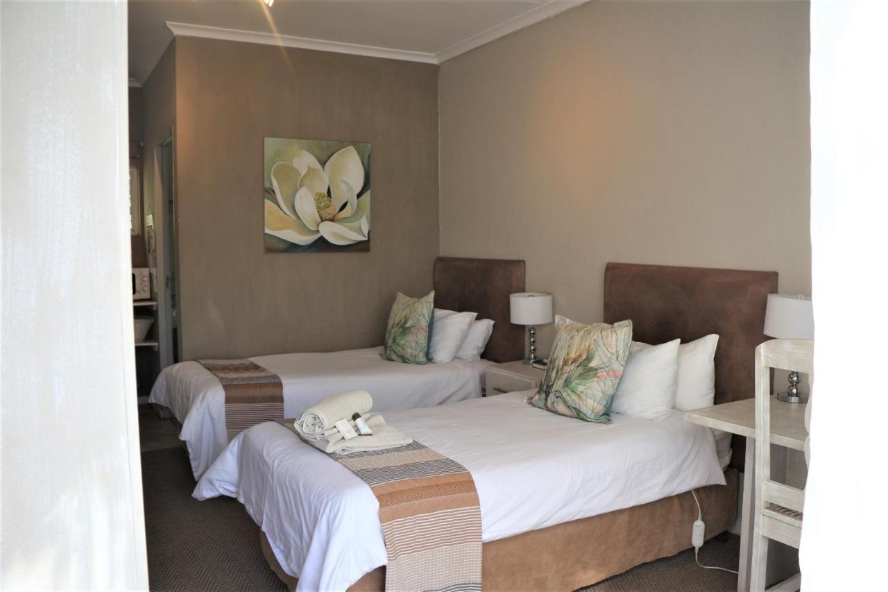Indigo Moon Guesthouse Lichtenburg Exterior foto