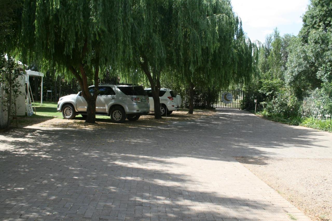 Indigo Moon Guesthouse Lichtenburg Exterior foto